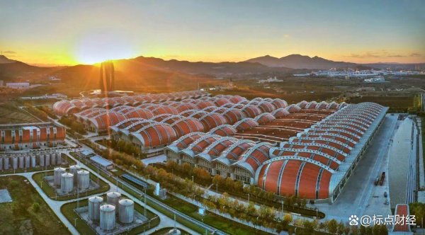 真牛所配资 扣非净利降逾7成，张裕A下调2025经营目标